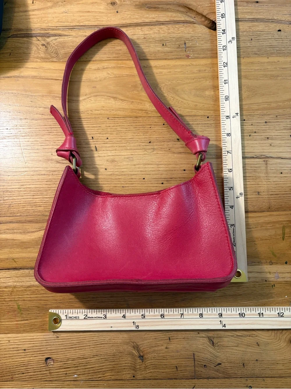 MADEWELL || Sydney Small Leather Hobo Bag in Rosy Hibiscus Pink. Knotted handle.